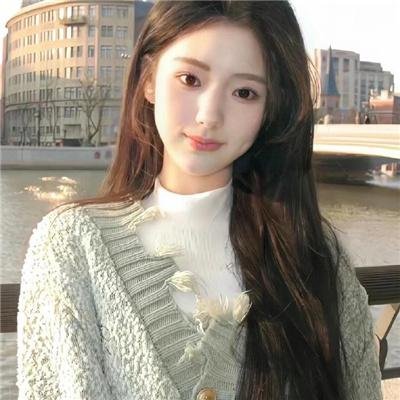 艳阳春色